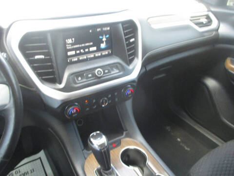 2017 GMC Acadia SLE-1