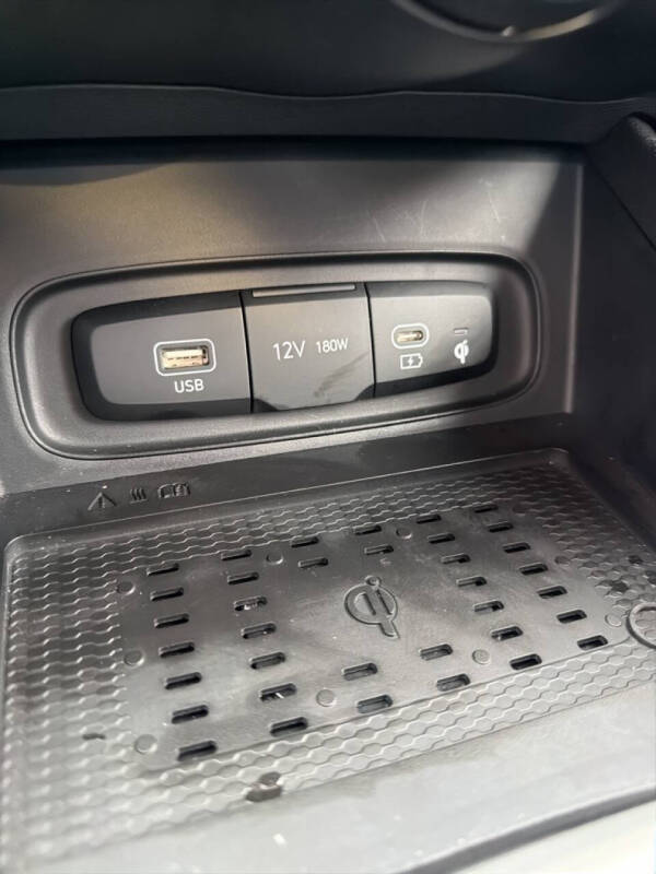 2023 Hyundai Venue Limited