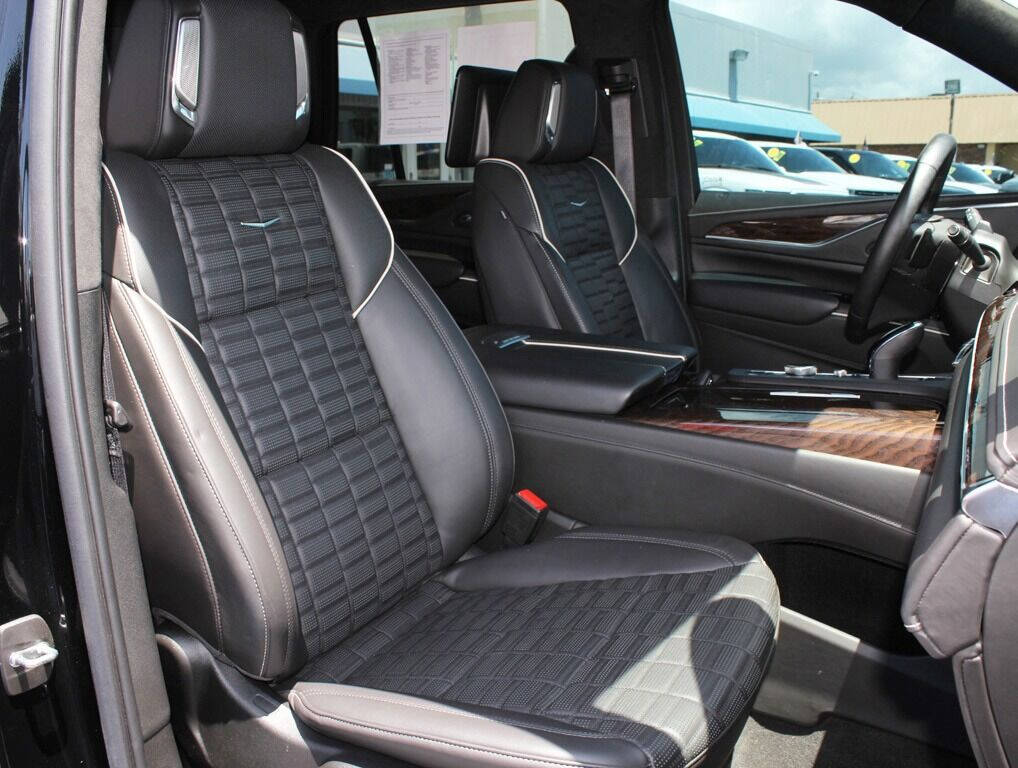 2022 CADILLAC Escalade SUV / Crossover - $105,995