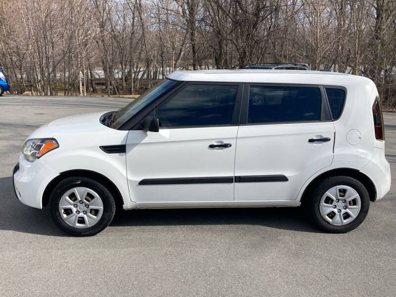 2011 Kia Soul for sale at MICHAEL MOTORS in Farmington ME