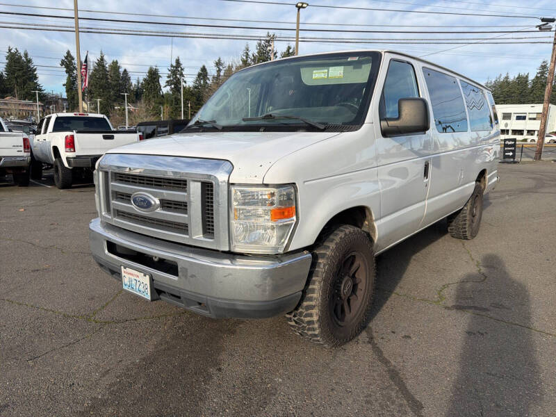 2012 Ford E-Series E-350 SD XLT