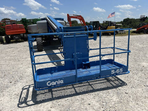 2017 Genie 65' Manlift