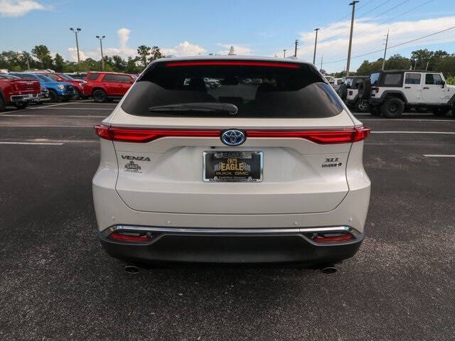 2022 Toyota Venza