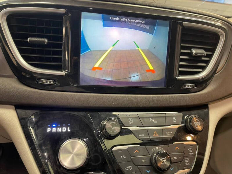 2018 Chrysler Pacifica Touring L Plus