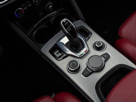 2024 Alfa Romeo Stelvio Veloce