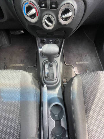 2011 Hyundai Accent GS