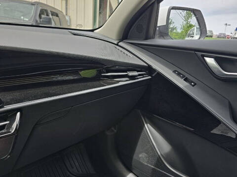 2024 Kia Niro EX