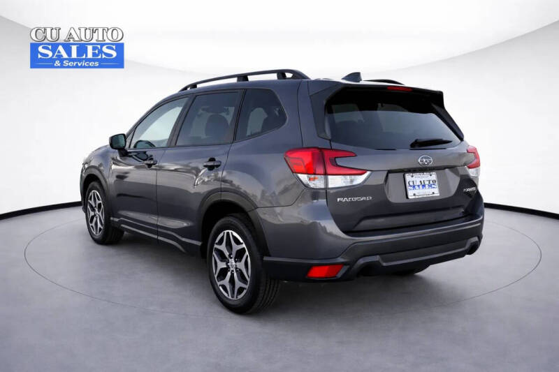 2022 Subaru Forester Premium