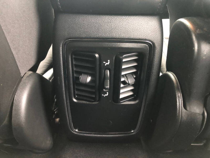 2019 Jeep Grand Cherokee Laredo E