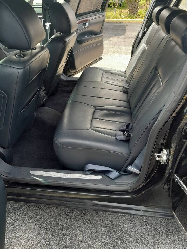 2010 Cadillac DTS Limousine - $12,950