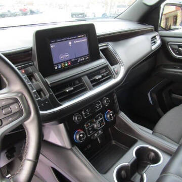 2023 Chevrolet Suburban LS