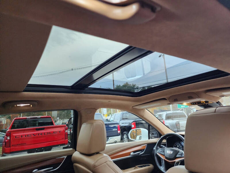 2017 Cadillac XT5 Platinum