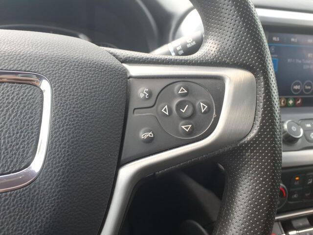 2022 GMC Acadia SLE