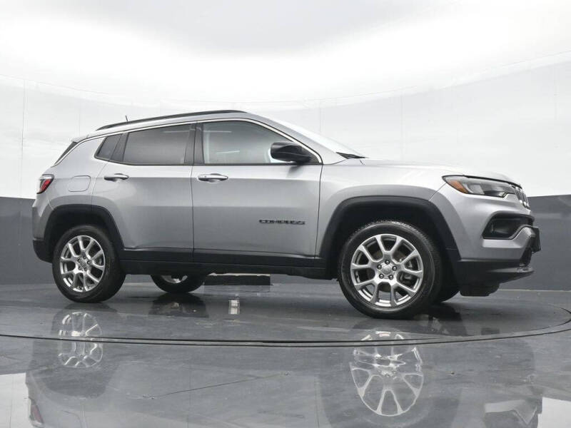 2022 Jeep Compass Latitude Lux