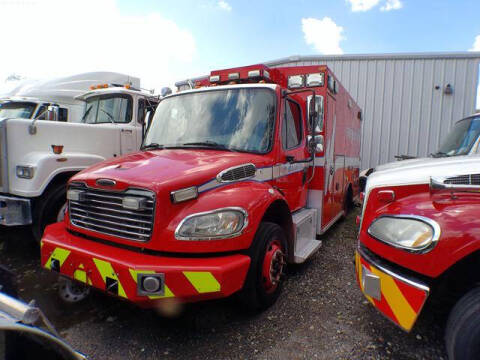 2016 Freightliner M2 106 Photo