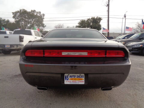 2014 Dodge Challenger SXT