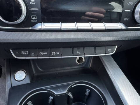 2017 Audi A4 2.0T quattro Premium