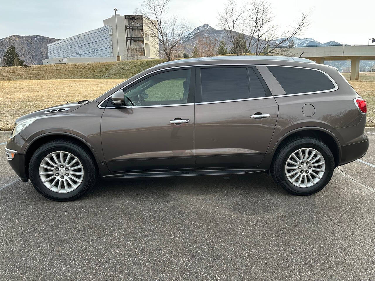 2009 Buick Enclave for sale at DRIVE N BUY AUTO SALES in OGDEN, UT