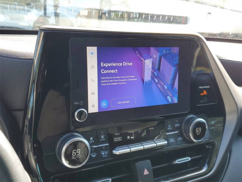 2023 Toyota Highlander Platinum