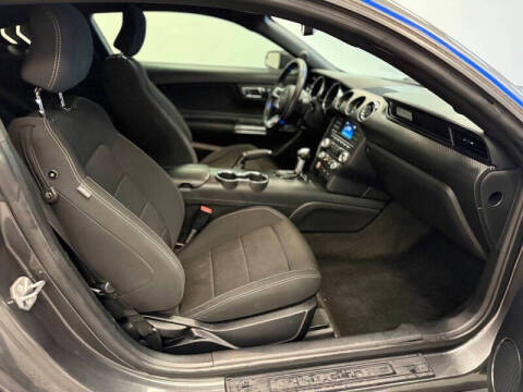 2017 Ford Mustang V6