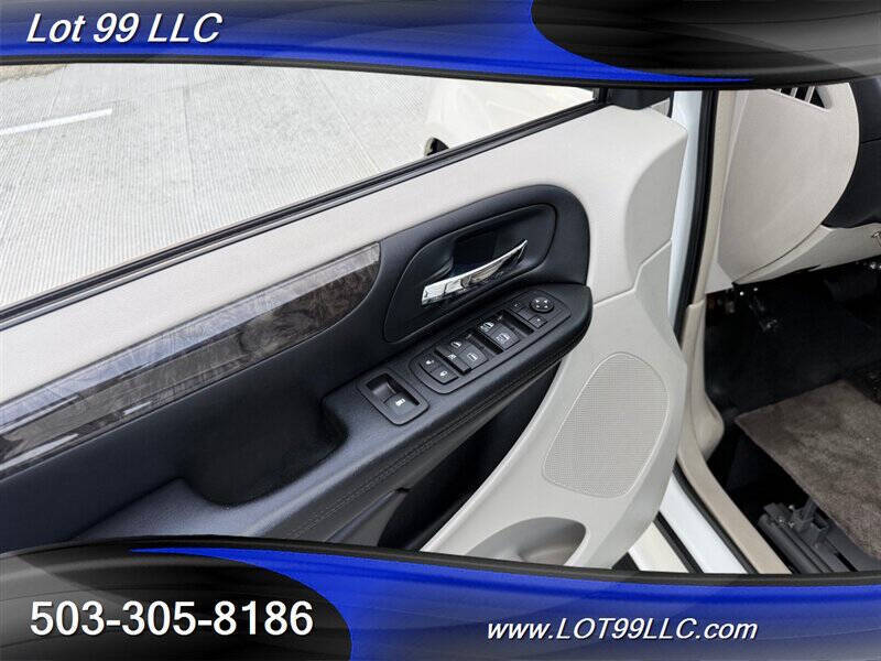 2011 Dodge Grand Caravan Crew