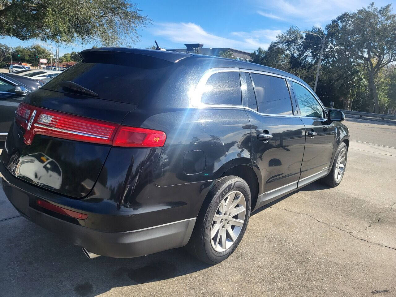 2014 Lincoln MKT Town Car for sale at FAMILY AUTO BROKERS in Longwood, FL