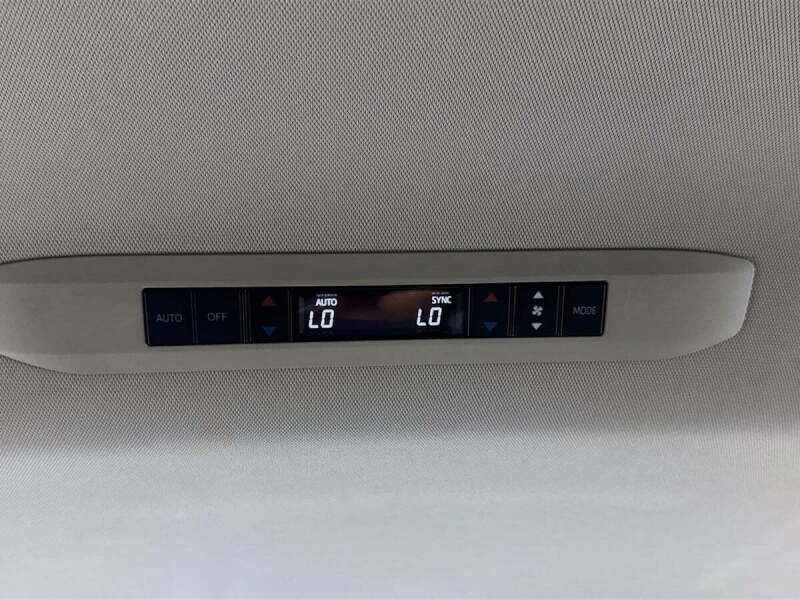 2024 Toyota Sienna XLE 7-Passenger