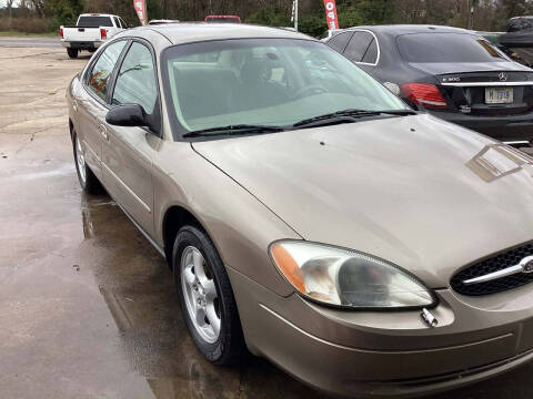 2003 Ford Taurus SE