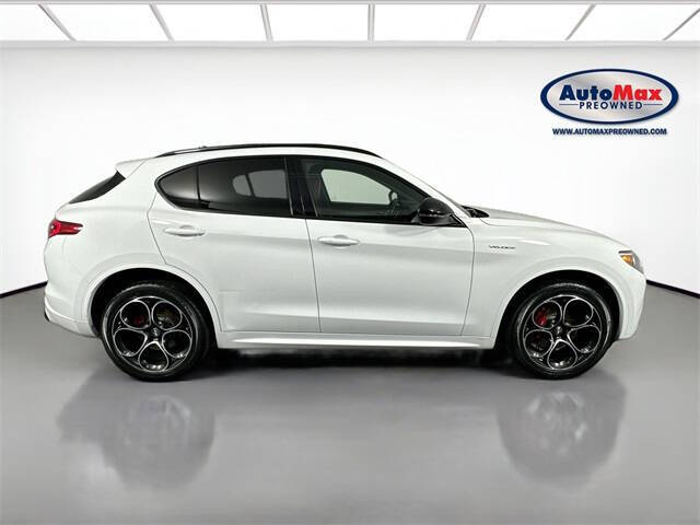 2022 Alfa Romeo Stelvio Veloce