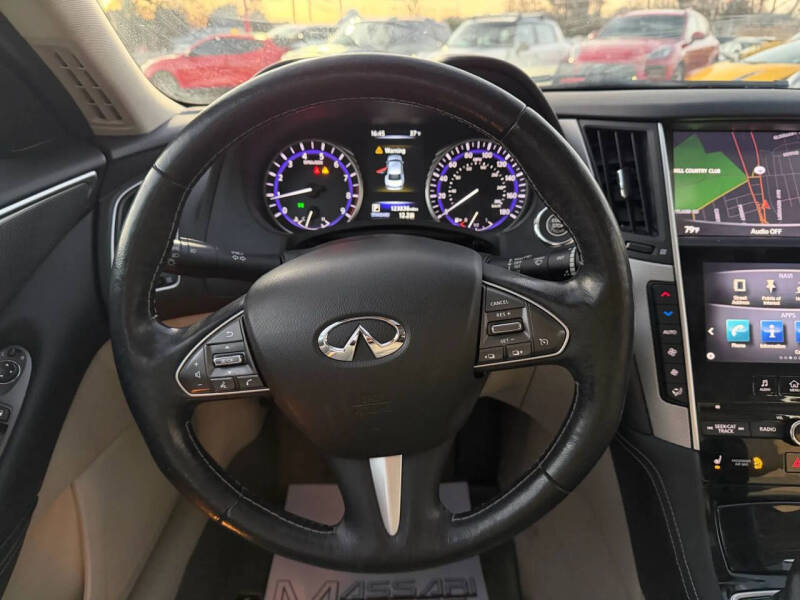 2015 Infiniti Q50 Premium