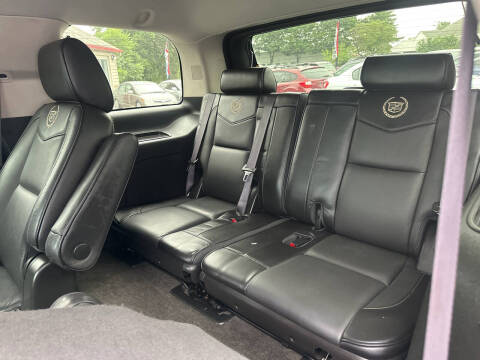 2012 Cadillac Escalade Platinum Edition