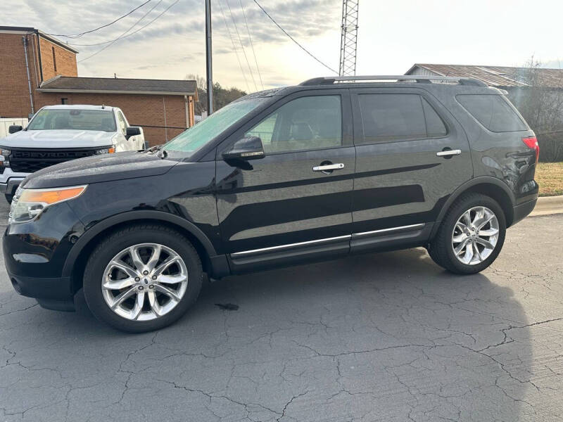 2012 Ford Explorer XLT's photo