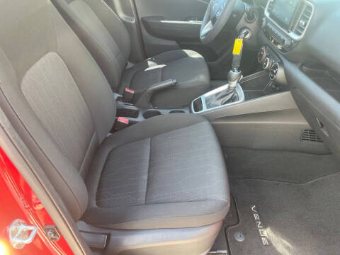 2021 Hyundai Venue SE