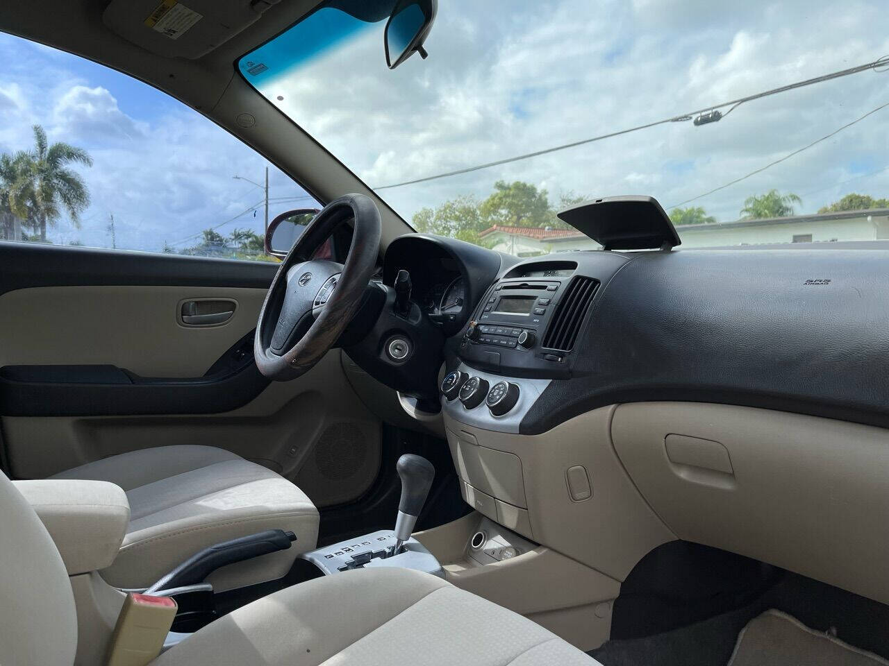 2008 HYUNDAI Elantra Sedan - $4,300