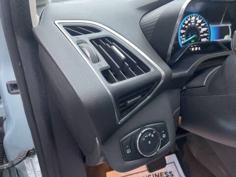 2013 Ford C-MAX Hybrid SE