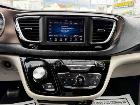 2020 Chrysler Voyager LXi