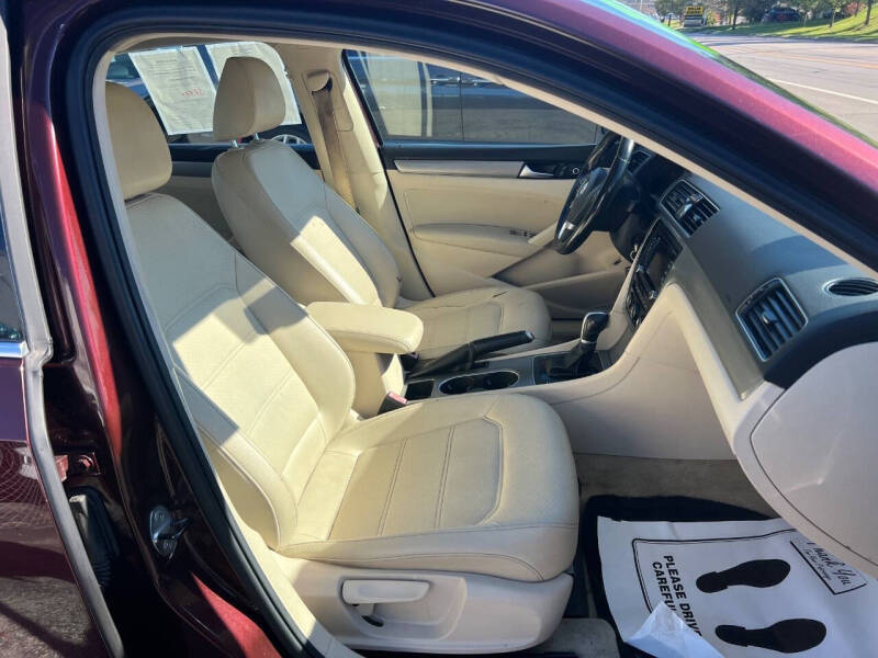 2014 Volkswagen Passat 2.5L SE PZEV