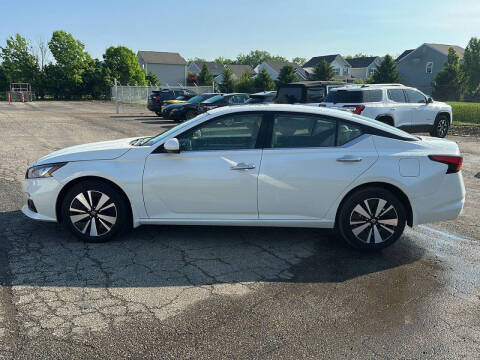 2022 Nissan Altima for sale at Auto Center of Columbus in Columbus OH