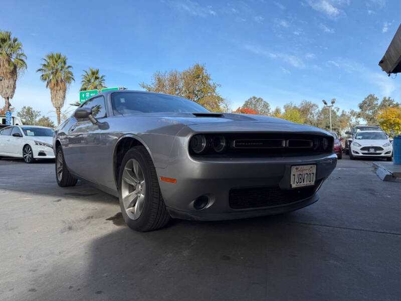 2015 Dodge Challenger SXT
