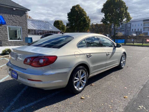 2010 Volkswagen CC Luxury