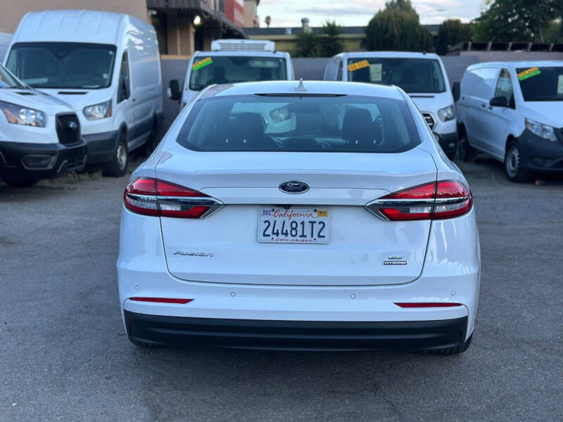 2020 Ford Fusion Hybrid SE