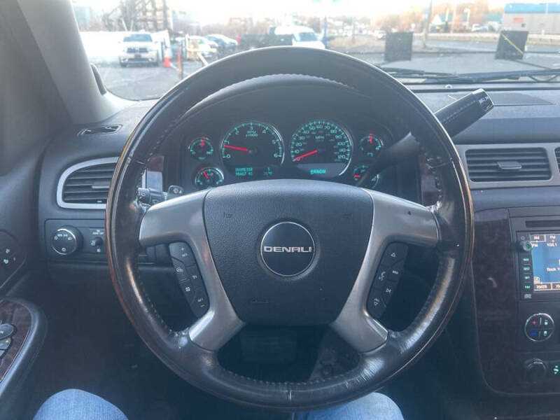 2009 GMC Yukon Denali