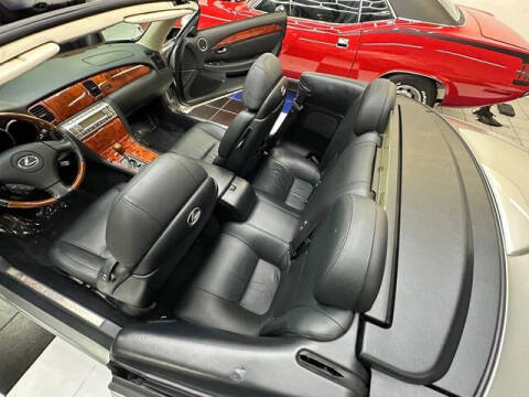 2005 Lexus SC 430