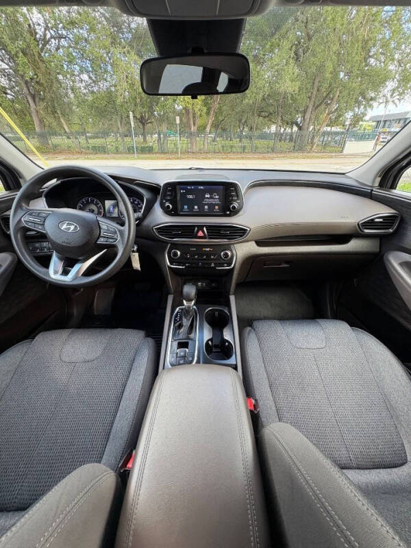 2019 Hyundai Santa Fe SE 2.4L