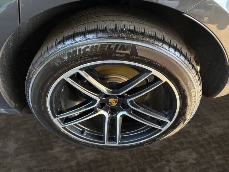 2021 Porsche Macan