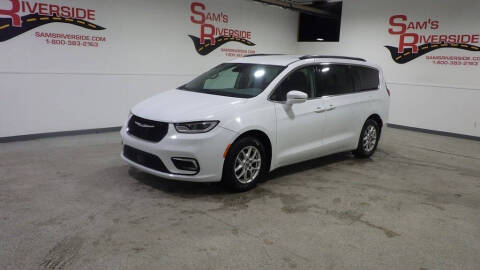 2022 Chrysler Pacifica Touring L