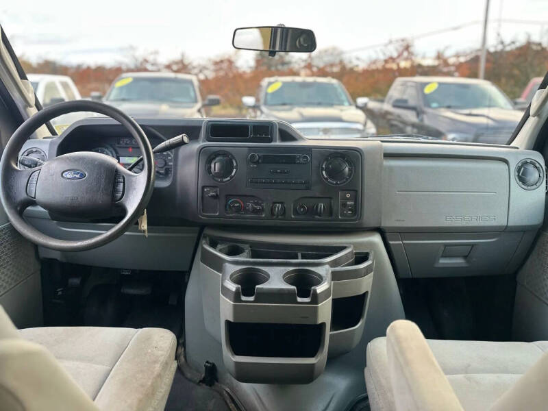 2014 Ford E-Series E-250