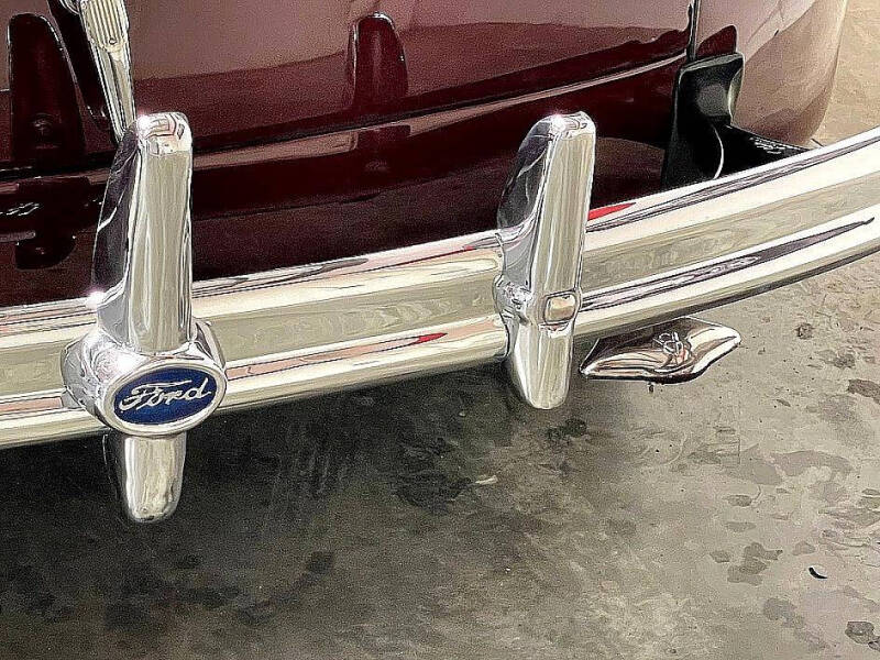 1941 Ford Super Deluxe