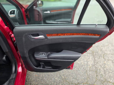 2012 Chrysler 300 Limited