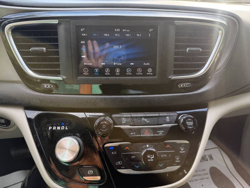 2020 Chrysler Pacifica Touring